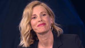 Ecco cosa ci ha raccontato alessia marcuzzi. Alessia Marcuzzi Cambia Look Dopo 10 Anni