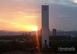 Hermoso Atardecer En Barquisimeto Obelisco Venezuela Cn Tower Tower