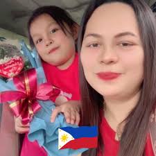 Ang babaeng matapang iiyak lang yan mag isa. Pero hindi nag papatalo sa mga  pag subok sa buhay