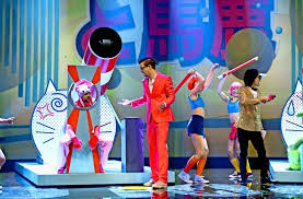 Auch moderatorin janine mikaelsen darf im. Die Neue Show Von Joko Und Klaas Meister Der Mogelpackung Kultur Stuttgarter Nachrichten