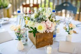 Rustical Wedding Deco White Rose Weisse Rose Hochzeitsdekoration Hochzeit