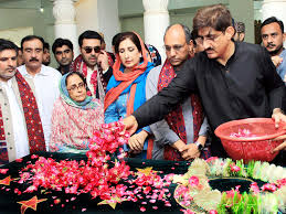 Sindh CM, ministers, advisers visit Bhutto family graveyard - Business &  Finance - Business Recorder