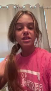 Elsie Hamby's Instagram, Twitter & Facebook