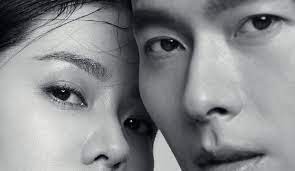 Actor kim jung hyun, who recently appeared on crash landing on you, opened up in an interview to dish on the behind the scene details among the actors! Hyun Bin And Son Ye Jin For August Vogue Couch Kimchi
