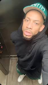 Laid super low today. Needed it. #solitude #dolo #highvibrations  #restoration #replenish #selflove #explorepage