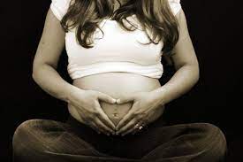 Los Movimientos Del Bebe Dentro Del Vientre