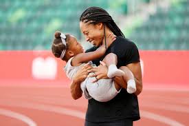 Allyson felix there aren't many sprinters that get to break usain bolt's world records, but united states athlete felix is one of them. Allyson Felix Die Schuhe Der Sprinterin Sz Magazin