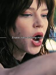 Edit de Sophie Thatcher: Un Compagnon Éblouissant