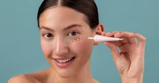 Eye Cream vs Eye Serum: Mana yang Terbaik untuk Usir Mata Panda dan Kerutan?