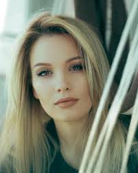 👱🏻‍♀️: https://www.instagram.com/kreeztinna/ Sigma 50mm f/1.4 Art 📸:  https://www.instagram.com/kuhn.roland/