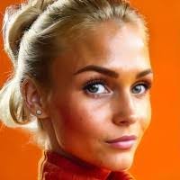 Connie Lien's Instagram, Twitter & Facebook