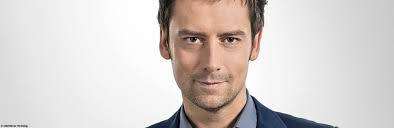 Jessy wellmer sportschau 07 08 2016 youtube from i.ytimg.com seit 2014 moderiert sie zudem die sportschau am sonntag in der ard. Der Neue Mittagsmagazin Mann Sascha Hingst Sind Nicht Die Berliner Hipster Die Alles Besser Konnen Wollen Quotenmeter De