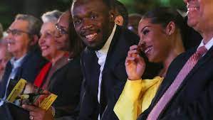 The proud parents sat behind their three children, with kasi looking incredible in a plunging gold 'congratulations to our sprint legend usain bolt and kasi bennett on the arrival of their baby girl. Usain Bolt Und Kasi Bennett Haben Ein Baby Bekommen Der Spiegel