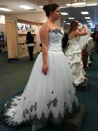 Davids Bridal Style Wg3020 Weddingbee Halloween Wedding Dresses Red Wedding Dresses White Wedding Dresses