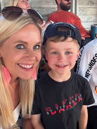 Jenny Taylor (@letstalkmommy) • Instagram photos and videos