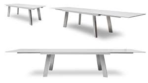 Table salle a manger design blanche acier brosse pour. Table De Salle A Manger Blanche Laque Muonio A Rallonges Mobilier Moss