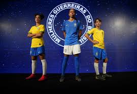Descubra a melhor forma de comprar online. Colamos No Lancamento Da Primeira Camisa Exclusiva Da Selecao Feminina De Futebol Hypeness Inovacao E Criatividade Para Todos