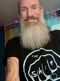 That moment you wake up and the fuzz got you pulled 2 deep 😐