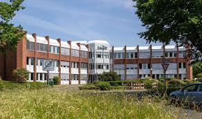 Im osten der stadt, zwischen stadtzentrum und rheinhafen, befindet sich der stadtteil linn, der seinen reiz vor allem durch seinen historischen. Cargill Verwaltung Verlasst Standort Krefeld