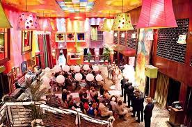 Colorful Modern Downtown Chicago Wedding At Carnivale Chicago Wedding Venues Real Weddings Photos Chicago Wedding