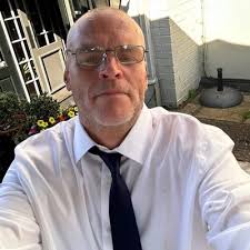 Robert Marr (@RobertAndrewM)