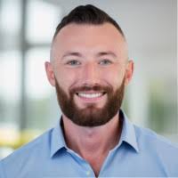 200+ perfiles de «Maxedon»