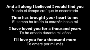 A Thousand Years Mil Anos By Christina Perri Letras En Ingles Y Espanol Youtube Canciones Canciones Lentas Christina Perri