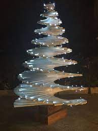 40 Unusual Cool Christmas Tree Alternatives 2019 Cool Christmas Trees Alternative Christmas Tree Unique Christmas Trees