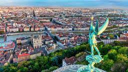 Le vol le moins cher est au prix de 33 €. Vols Pas Chers De Brest Pour Lyon A Partir De 31 Bes Lys Kayak