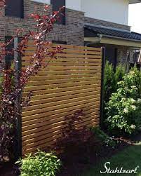 Daher ist es oft notwendig sich gegen nachbarn, wege oder strassen abzuschirmen und einen sichtschutz anzubringen. Sichtschutz Garten Holz Larche Metall Anthrazit Modern Stahlzart