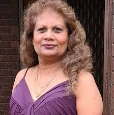 Deslene de Niese, Card Maker & Scrapbooker