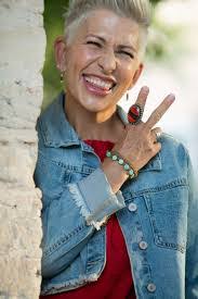 Stephanie Vanalstine's Instagram, Twitter & Facebook