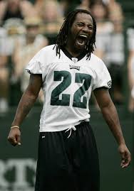 He played college football at ucf, and was drafted by the new england patriots in the fourth round of the 2003 nfl draft. Philadelphia Eagles Db Asante Samuel Still Mad At Team Owners Jocks And Stiletto Jill