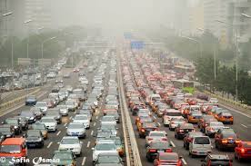 Het is niet de eerste keer dat de nissan het internet opgeschrikt heeft. Kurzurlaub In China Zum Ausflug Auf Die Autobahn Stimmen Aus China