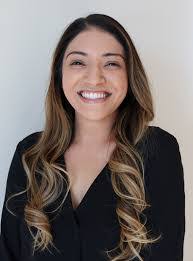 Stephanie Lapham's Instagram, Twitter & Facebook