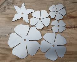 He cuts them out of 20 gauge, and i got some lily blanks that are 16 gauge. Metal Flower Pattern Metal Tulip Template Free Download Vector Psd And Stock Image