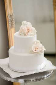 25 Amazing All White Wedding Cakes Simple Wedding Cake White Wedding Cakes Wedding Cakes With Flowers