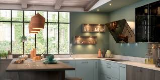 Vous pouvez donc voir parfaitement ce que vous préparez! Choisir Un Spot Encastrable Ou Suspendu Nos Explications Marie Claire