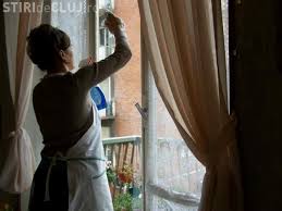 21 de locuri de muncă disponibile în focşani pe indeed.com. Clujenii Nu Vor SÄƒ MunceascÄƒ Caut MenajerÄƒ È™i Ofer 700 De Lei Pentru 3 4 Ore De MuncÄƒ Dar Nu GÄƒsesc Stiri De Cluj