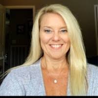 Kimberly Looney's Instagram, Twitter & Facebook