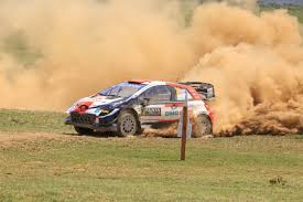 This was the medical team on standby during the recently africa rally in naivasha organised @wrcsafarirally it had all medical experts from specialists to trauma nurses with. 9mnw4iwtuyryim