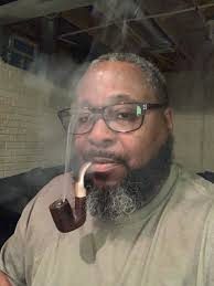 Trying out my Oom Paul Savinelli with some Peter Stokkebey Proper English  and I'm impressed, this ole baby smokes great. Happy smokes to all! :  r/PipeTobacco