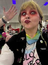 What's everyone currently listening to? I've got Sweet Pandemonium rn.😌🖤 