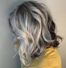 Have you thought of going blonde? Transitioning To Gray Hair 101 New Ways To Go Gray In 2021 Hadviser