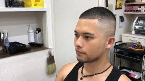 20代メンズフェードカット動画詳細記事はコチラです 動画 メンズヘアスタイルショート メンズ ヘアスタイル ボウズ