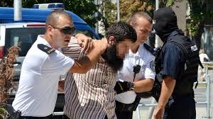 The constitution and other laws and policies of independent kosovo protect religious freedom. Islamismus Im Kosovo Auf Dem Vormarsch Europa Dw 18 05 2017