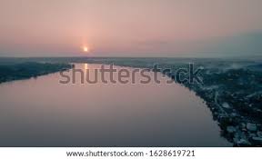 Sumber mata airnya berasal dari dua sungai, yaitu sungai sinamar dan sungai ombilin, dan bermuara di selat malaka. Sungai Terpanjang Di Brunei Darussalam