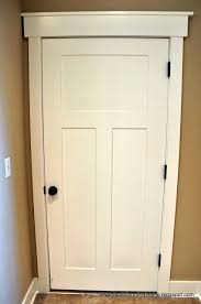 I Like The Trim And This Interior Door I Would Love To Redo All Of Our Interior Doors L Farmhouse Interior Doors Craftsman Style Interiors Interior Door Trim