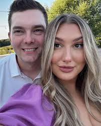 Samantha Marino's Instagram, Twitter & Facebook