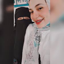 مسابقة ((هديتك يامامتى)) صورتك مع مامتك نزلها فى الكومنتات واكتر صورة هتاخد  لايكات هتكسب ٢٠٠٠ج يمكن نحس شوية ونجيب لماما هدية كويسة.. معانا لحد الساعة  ١١ من يوم الاثنين.. دى صورتى مع